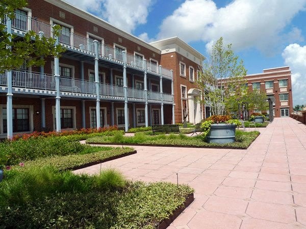 Manicured Landscaping