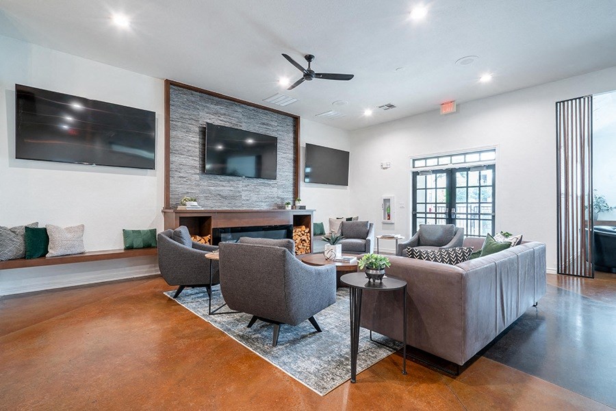 clubhouse sitting area