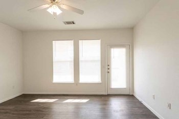 5016 Watercrest Road 1-4 Beds Apartment for Rent - Photo Gallery 33