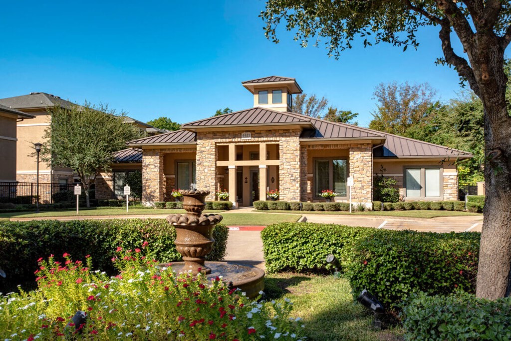 the building in which the resort is located