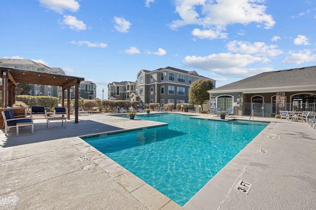 the swimming pool at the preserve at ballantyne commons apartments