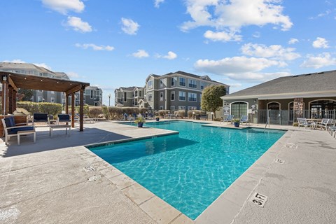 the swimming pool at the preserve at ballantyne commons apartments