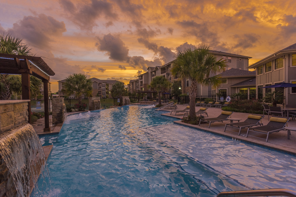 apartments in spring with pool
