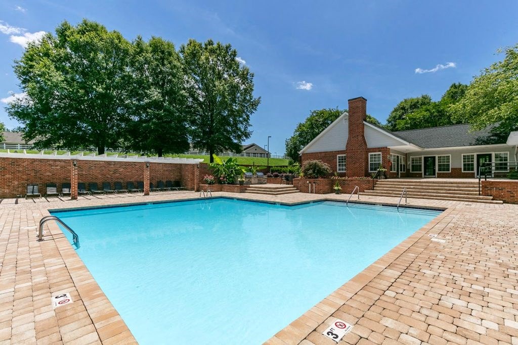 Commons at University Square Swimming Pool
