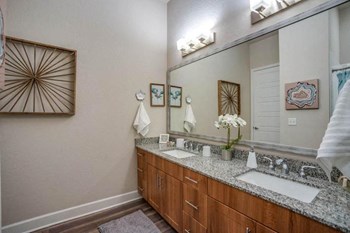 7830 Van Tuyl Pkwy. 1-3 Beds Apartment for Rent - Photo Gallery 10
