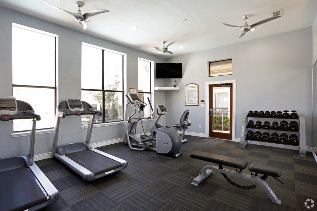 san antonio apartments with a gym