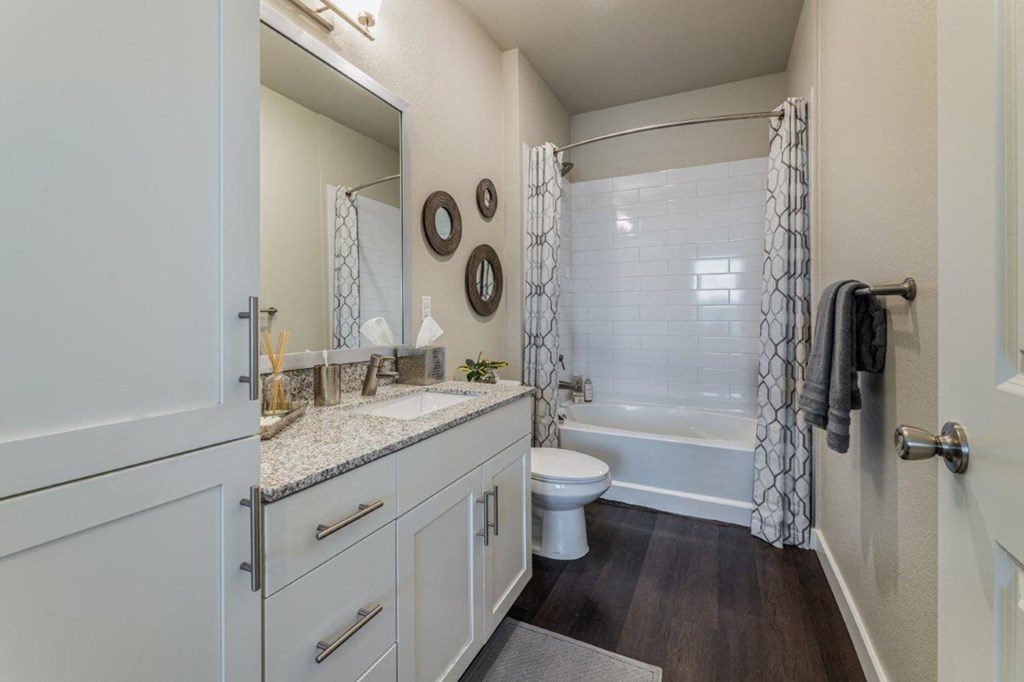 Skyline Trinity Apartments, 1900 North Beckley Ave, Dallas, TX RentCafe