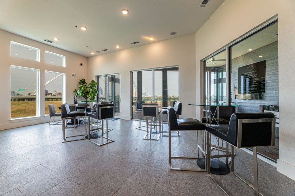 Skyline Trinity Apartments, 1900 North Beckley Ave, Dallas, TX RentCafe