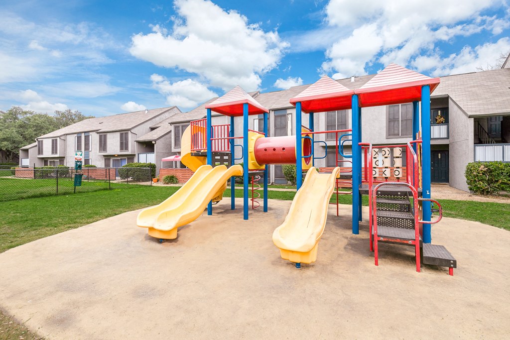 the reserve at bucklin hill playground