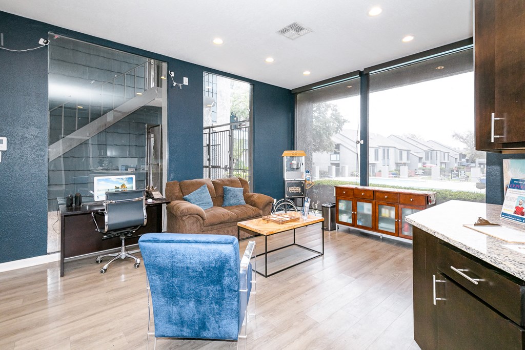 the reserve at bucklin hill living room with desk and couch