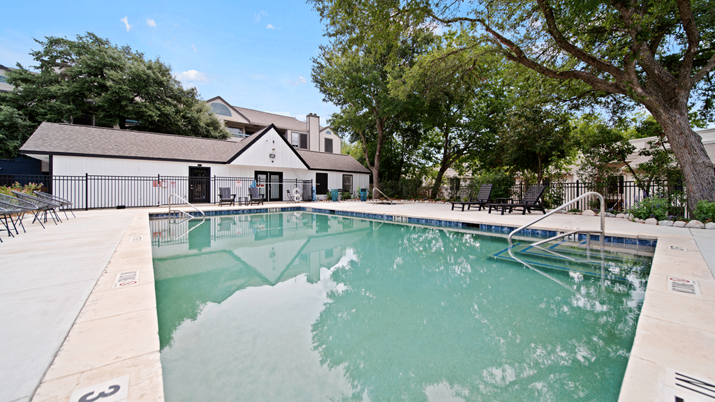 our apartments offer a swimming pool