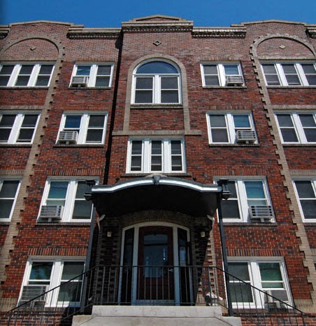 Grand Oak Apartments