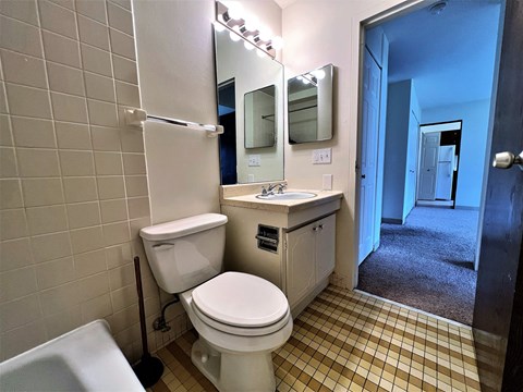 301 SE St Anthony Ave. Studio-2 Beds Johnson Realty for Rent - Photo Gallery 23