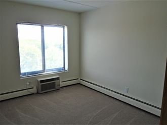 550 Snelling Ave. N. 1-2 Beds Apartment for Rent - Photo Gallery 5