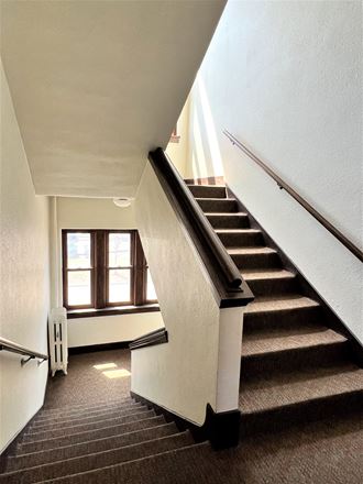 a view of the stairwell from the top of the stairs - Photo Gallery 2