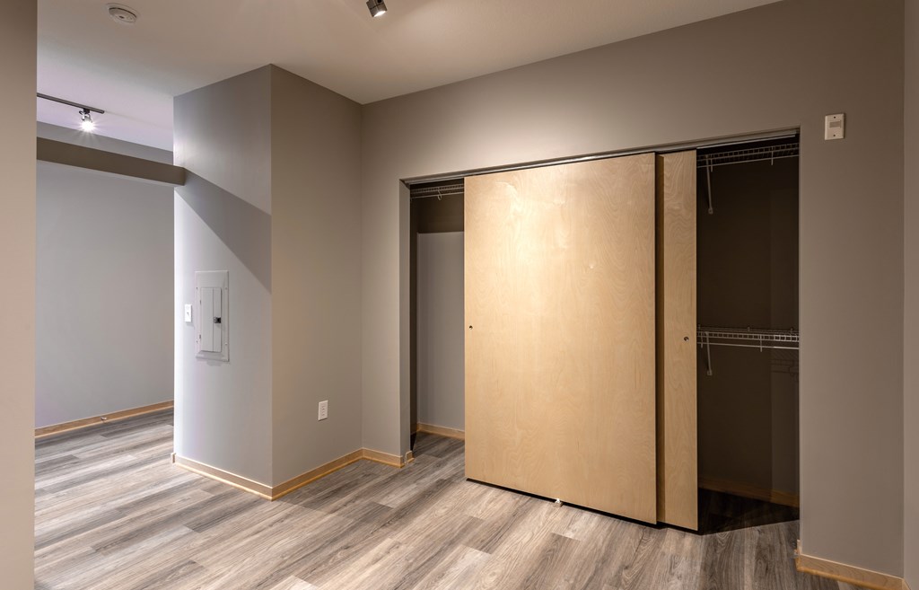 The Murals Of LynLake