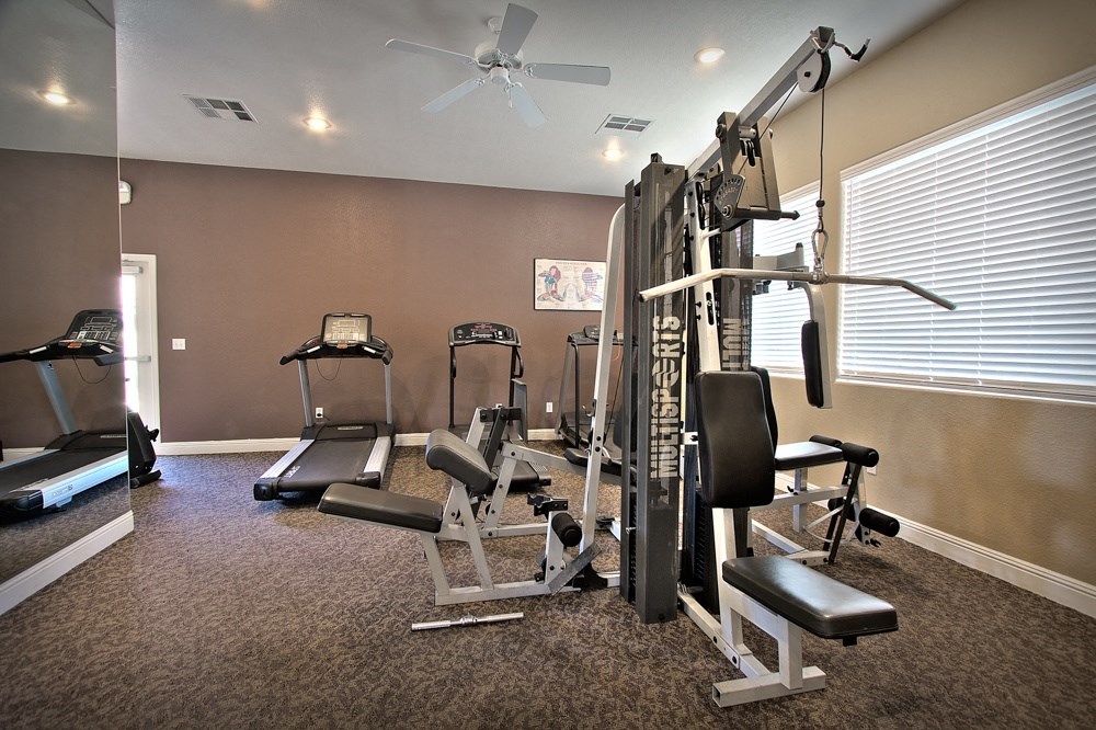 the gym has plenty of exercise equipment for your enjoyment