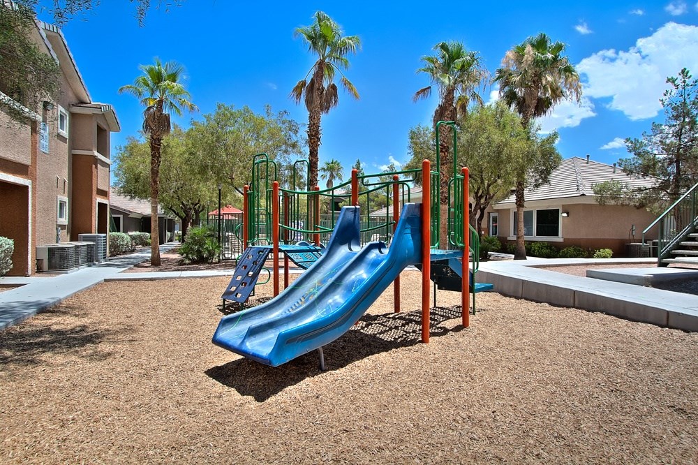 the playground at the preserve at polo ridge apartments fl