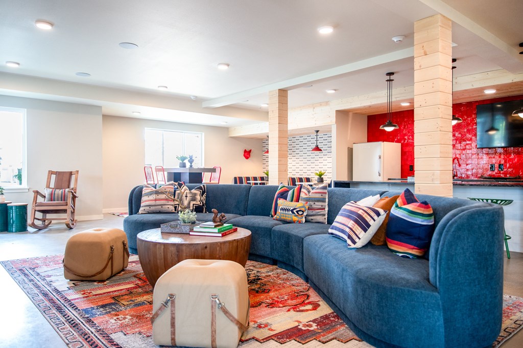 additional photo for property listing at chic digs with room to stretch out in the village 22 carat Scouter's Mountain, Happy Valley