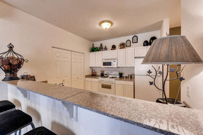 granite breakfast bar at The Sanctuary of Lake Villa, Lake Villa