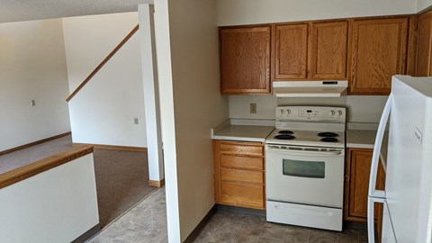 2 bedroom townhouse kitchen