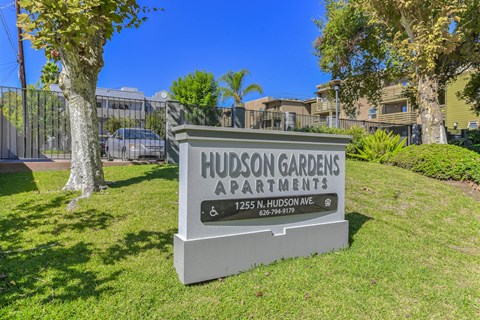 1255 N. Hudson Drive 1-2 Beds Apartment for Rent