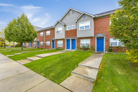 Wide Green Lawn at Northend Village Apartments, Detroit