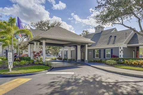Covered walkway entrance at Wellington Woods Apartments, Kissimmee