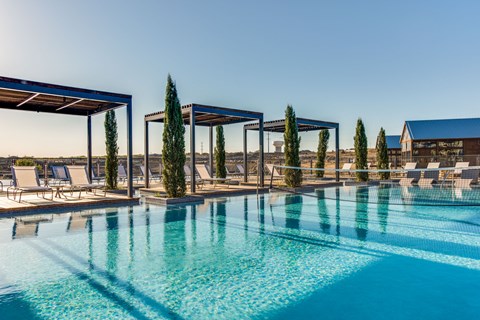 Pier 36 Pool