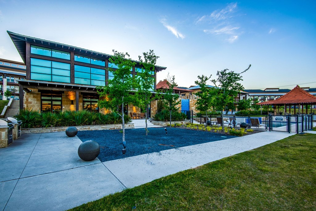 The Hudson Leasing Center