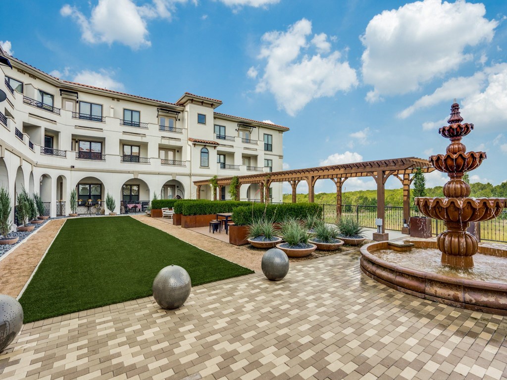 Spanish Fountains Courtyard