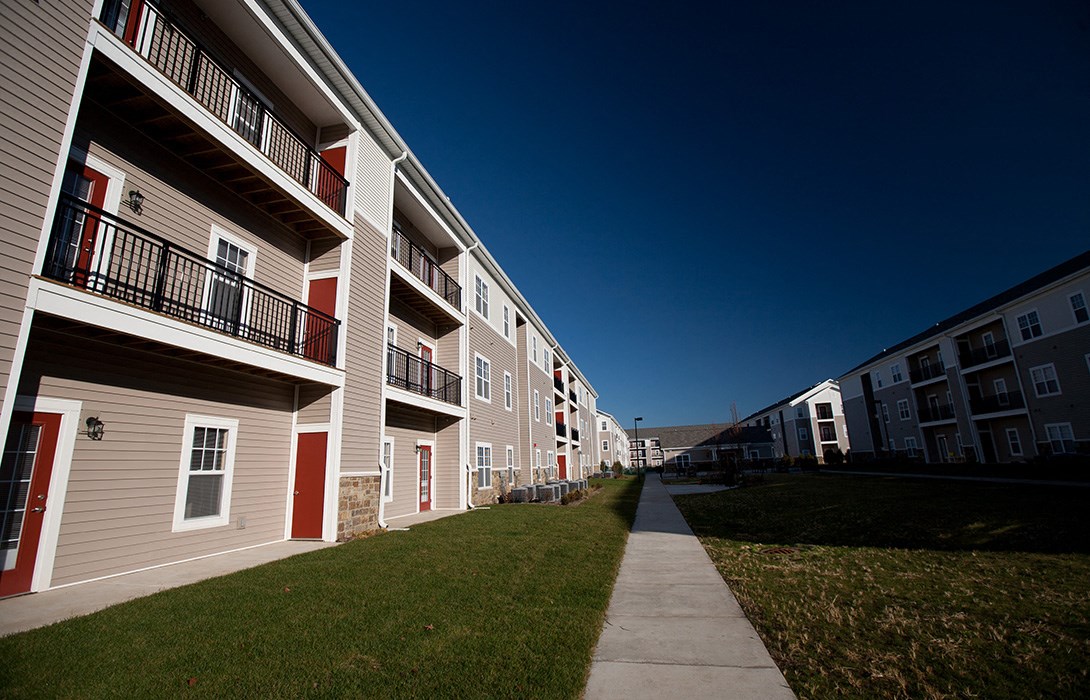 Apartments At Grand Prairie, 5400 W. Sienna Lane, Peoria