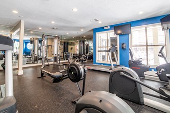 Fitness Center With 24 Hour Access at Altitude at Blue Ash, Ohio, 45242 - Photo Gallery 16