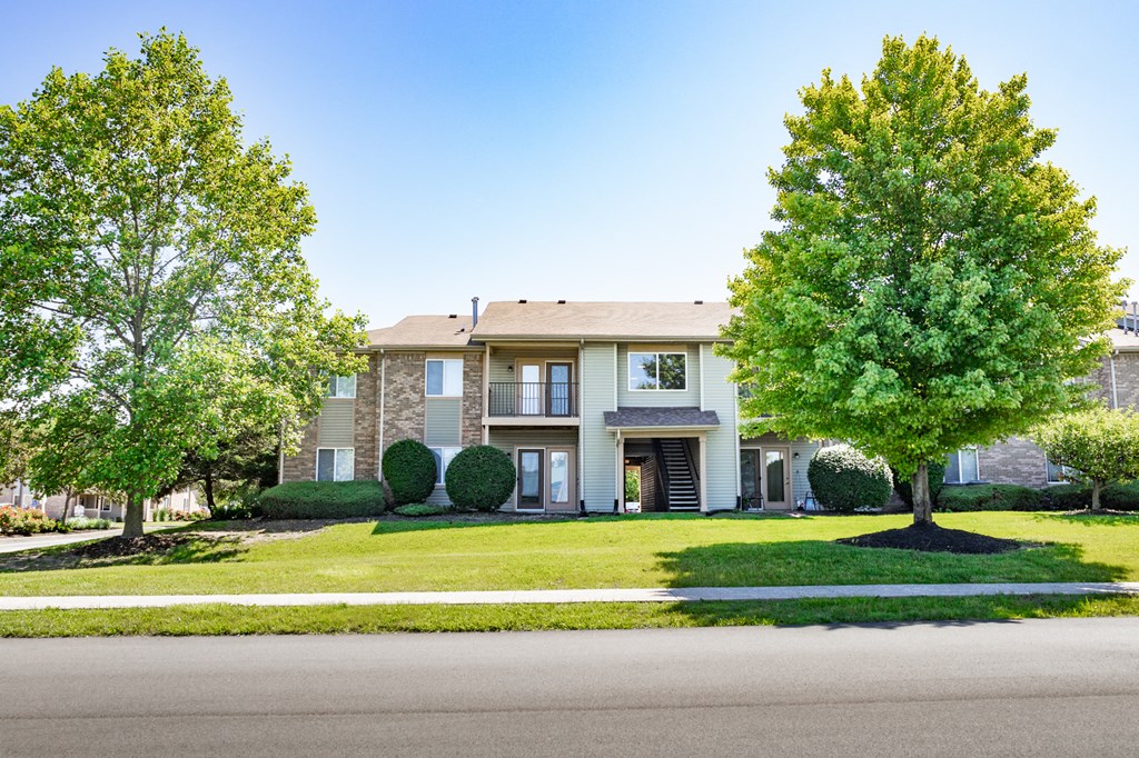 Courtyard Green Space at Autumn Oaks, New Castle