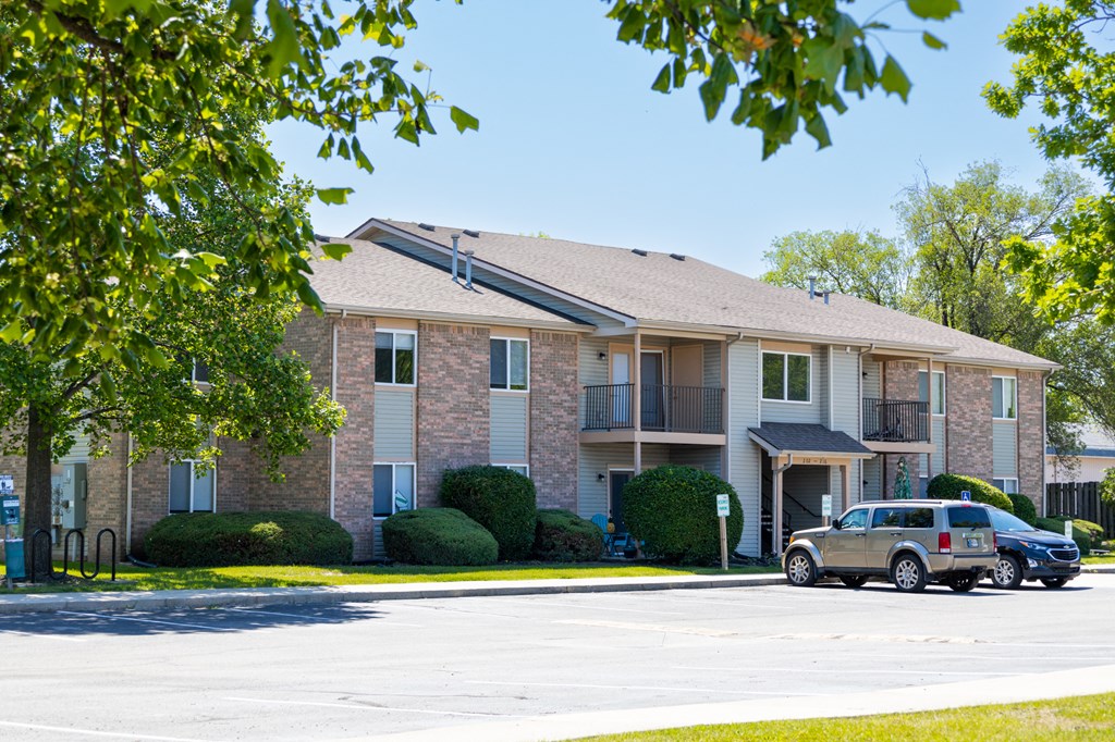 Elegant Exterior View at Autumn Oaks, New Castle, 47362