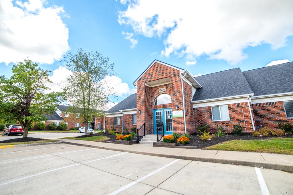 Clubhouse Exterior at Bradford Place Apartments, Lafayette, Indiana
