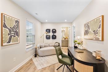 Dining Space at Mural Lewis Center, Ohio, 43035