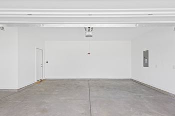 Garages at Mural Lewis Center, Lewis Center, 43035