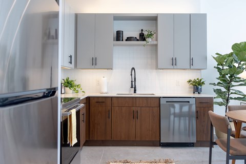 745 E Market St 1-2 Beds Apartment for Rent
