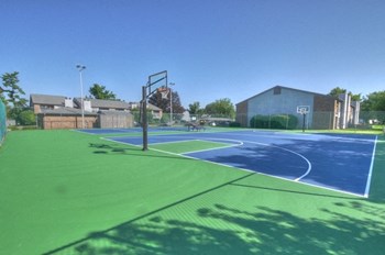 Full Outdoor Basketball Court at Canter Chase Apartments, Louisville, KY, 40242 - Photo Gallery 3