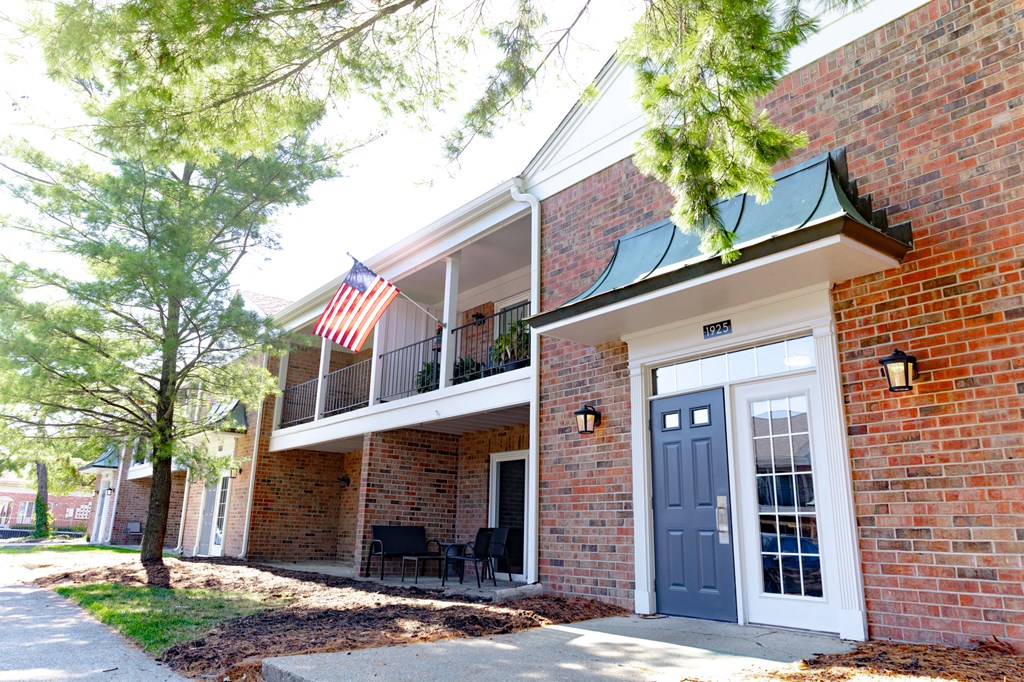 Exterior View at Governor Square Apartments, Carmel, 46032