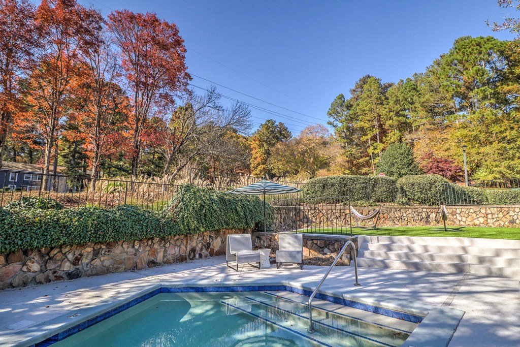 Hot tub at Rosemont Vinings Ridge Apartments, Atlanta, Georgia