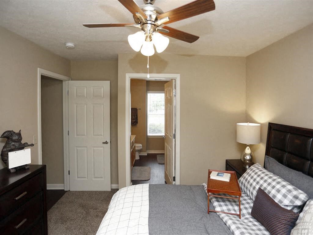 Heritage Trail Apartments in Terre Haute, IN near ISU