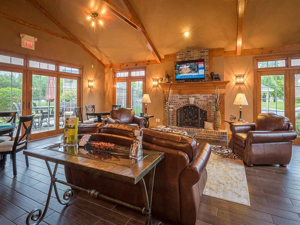 Heritage Trail Apartments in Terre Haute, IN near ISU