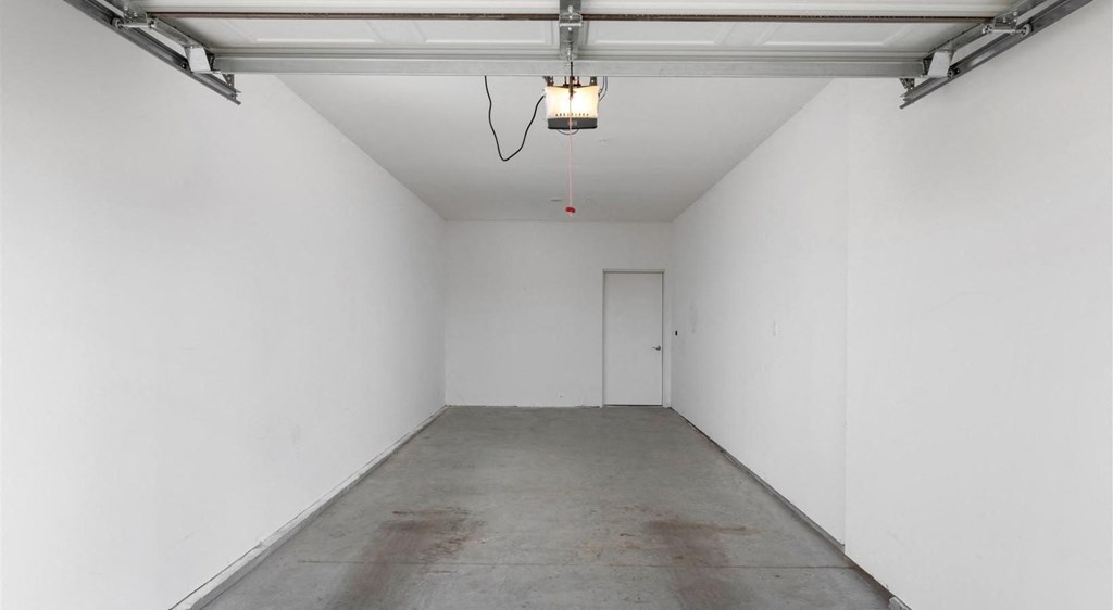 Apartment Garage at Echo Park at Perry Crossing Apartments, Plainfield