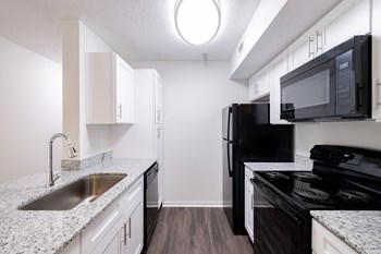 Fully Equipped Kitchen at The Residence at White River Apartments, Indiana - Photo Gallery 29