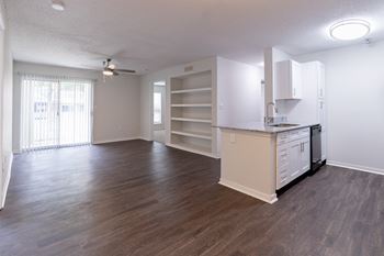 Unfurnished Living Room at The Residence at White River Apartments, Indianapolis