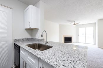 Granite Kitchen Worktops at The Residence at White River Apartments, Indiana, 46228