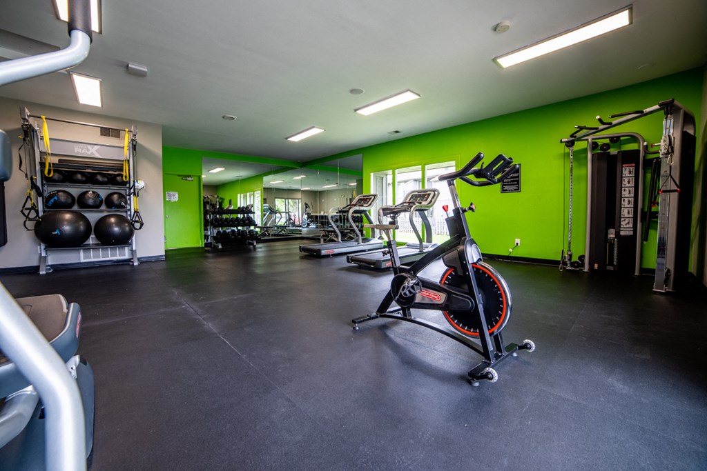 Peloton Bike And Training Space at Woodbridge Apartments, Louisville, KY, 40242
