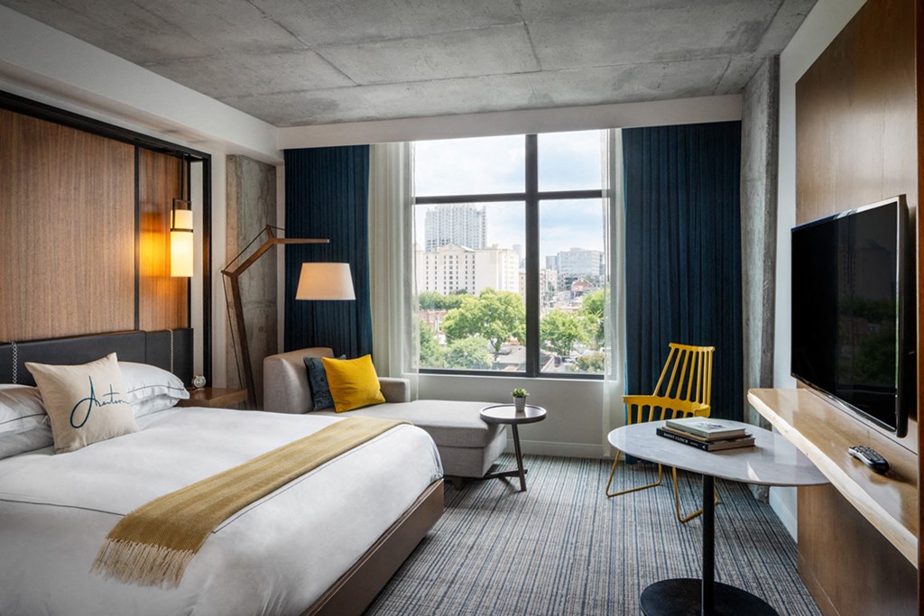 Classic Hotel Roomat Aertson Midtown, Nashville, 37203